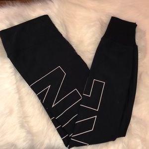 NWOT Nike Dri-Fit Legging
